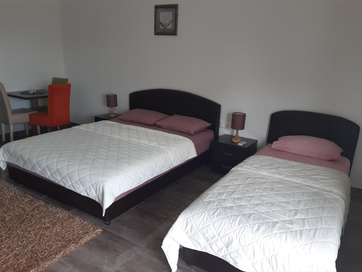 Zara Apartments Ülgün Dış mekan fotoğraf